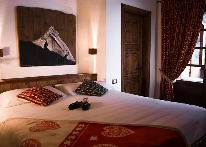 Plan De La Tour * Cogne